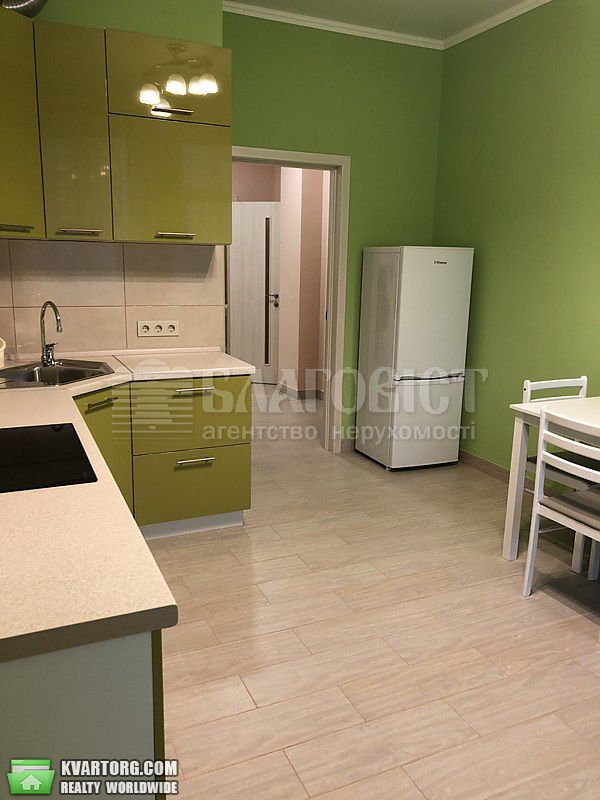 Rent out 2-room apartment. Киев,  Боженко — photo 4
