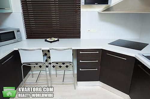Rent out 2-room apartment. Киев,  Институтская — photo 8