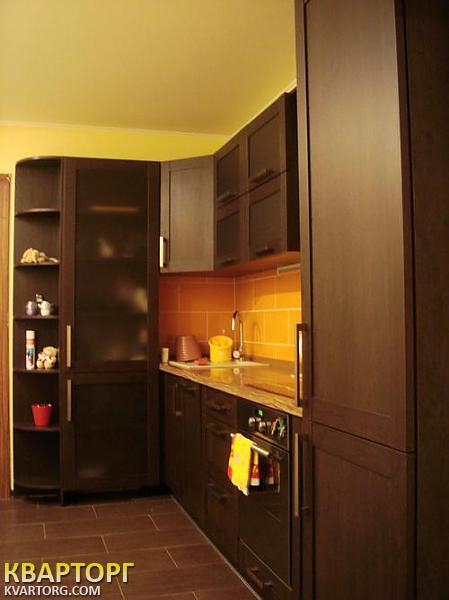 Rent out 2-room apartment. Киев, Галана — photo 1