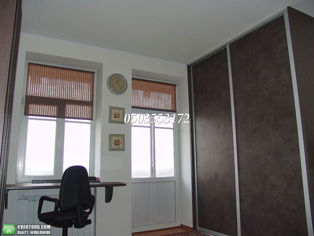 Rent out 3-room apartment. Киев,  Спасская — photo 8