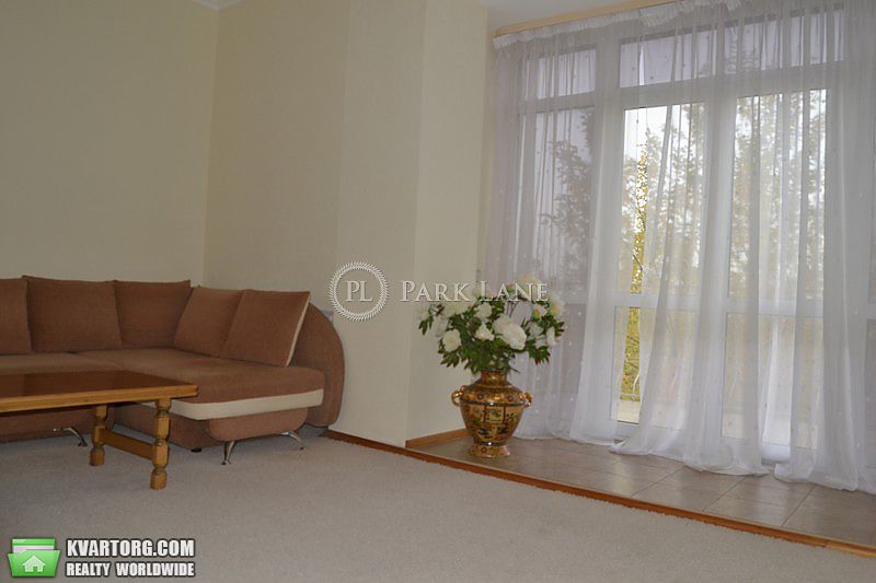 Rent out 2-room apartment. Киев,  Мазепы — photo 1