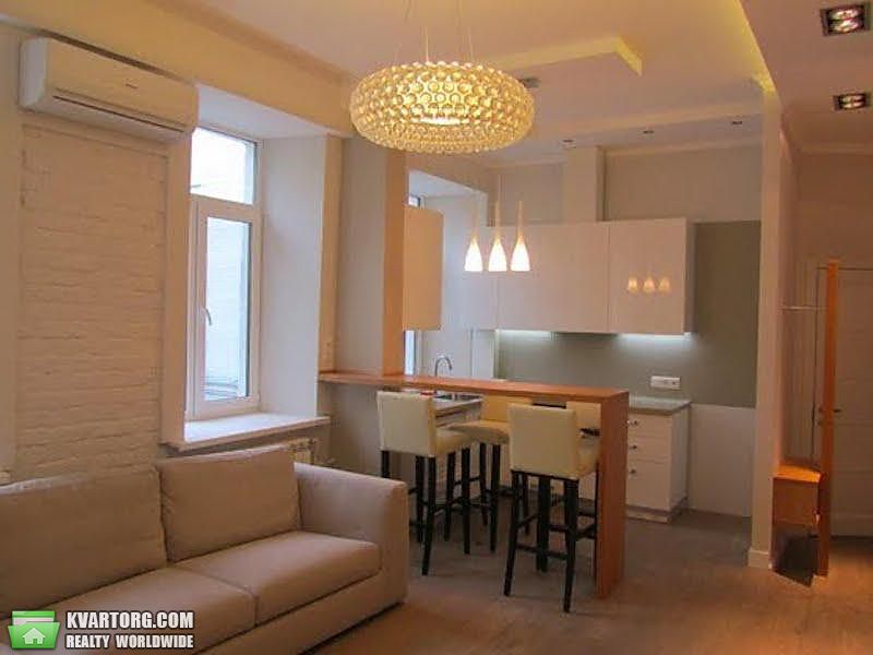 Rent out 2-room apartment. Киев,  Владимирская — photo 2