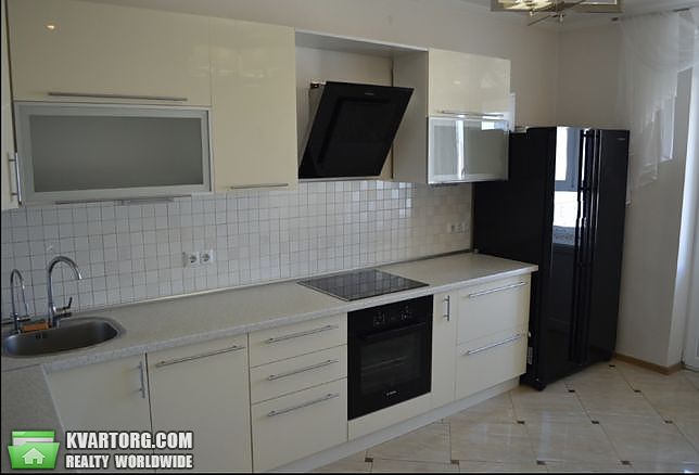 Rent out 1-room apartment. Киев,  Урловская — photo 3
