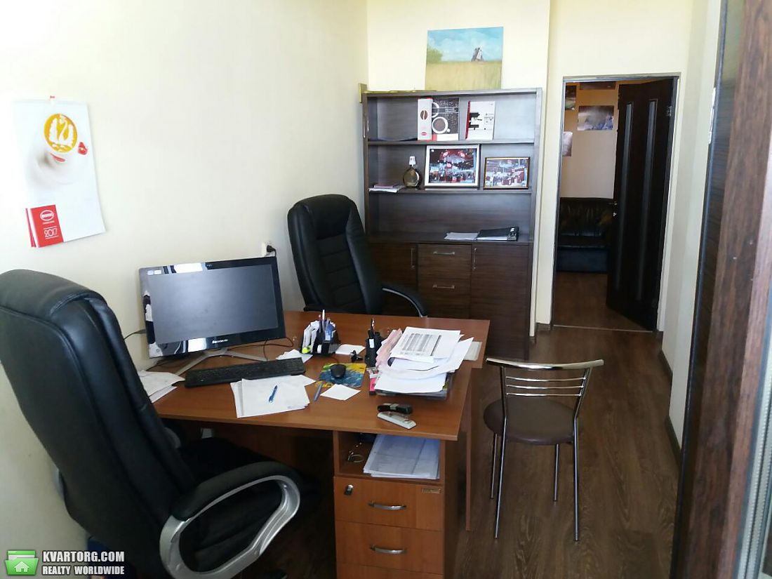 Rent out office. Киев, Ул. Коновальца — photo 9