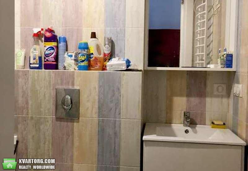 Rent out 3-room apartment. Киев,  Тургеневская — photo 8