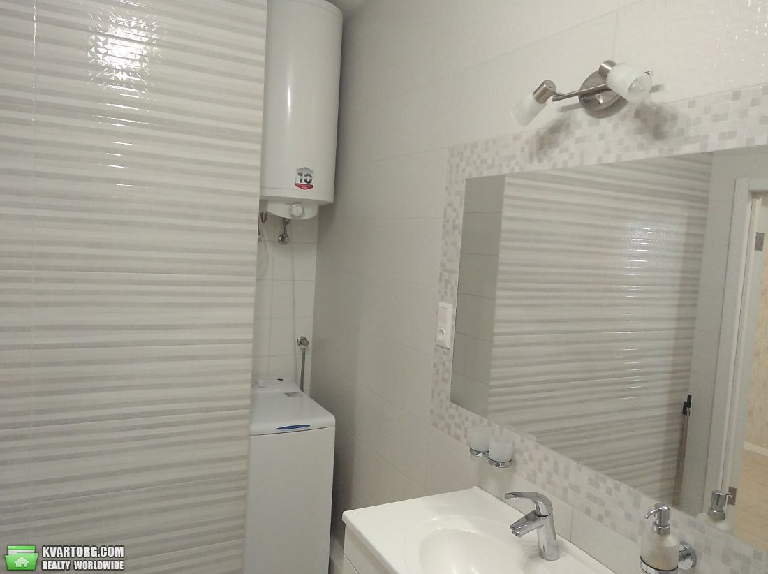 Sell 2-room apartment. Киев,  Краснопольская — photo 8