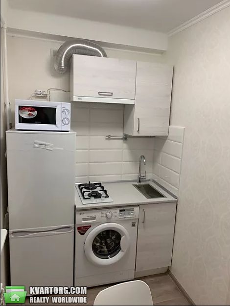 Rent out 1-room apartment. Киев,  Богатырская — photo 2