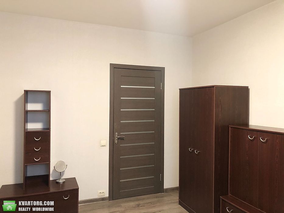 Rent out 2-room apartment. Киев,  Гмыри — photo 5