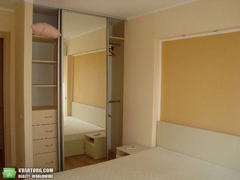Rent out 2-room apartment. Киев,  Шелковичная — photo 3