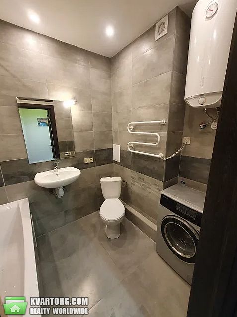 Rent out 2-room apartment. Киев, пр-т Правды — photo 2