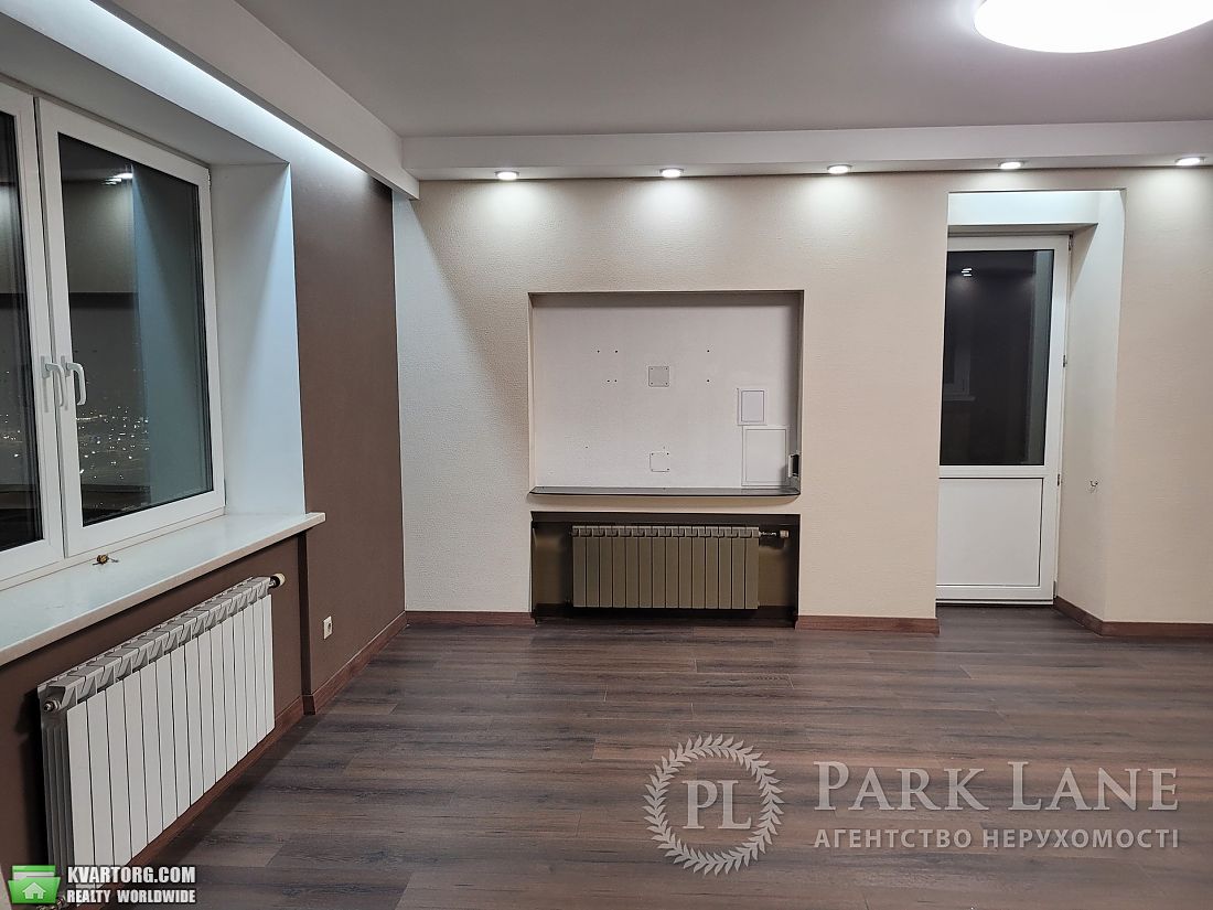 Sell 3-room apartment. Киев, Срибнокильская — photo 3