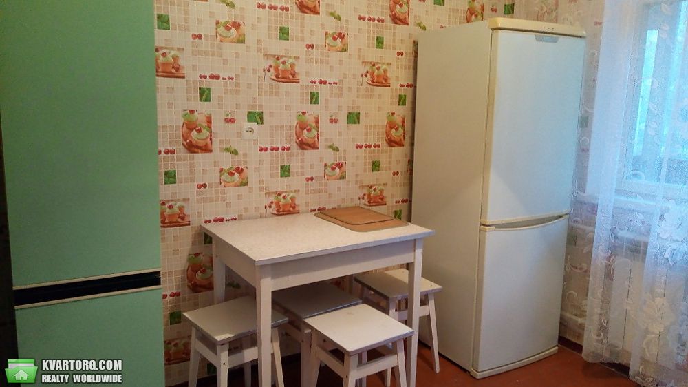 Rent out 1-room apartment. Киев, Свободы проспект — photo 2