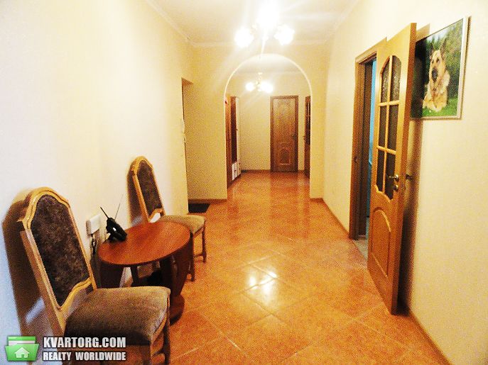 Rent out 2-room apartment. Киев,  Днепровская наб — photo 1