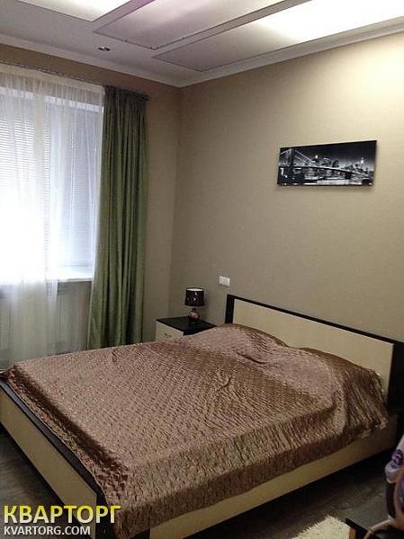 Rent out 1-room apartment. Киев,  Юрия Коцюбинского — photo 1