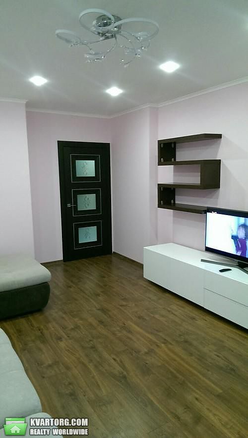 Rent out 2-room apartment. Киев,  Феодосийский пер — photo 3