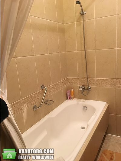 Rent out 5-room apartment. Киев,  Франко — photo 8