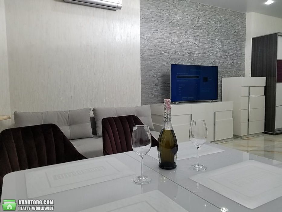 Rent out 3-room apartment. Киев, Коновальца — photo 3