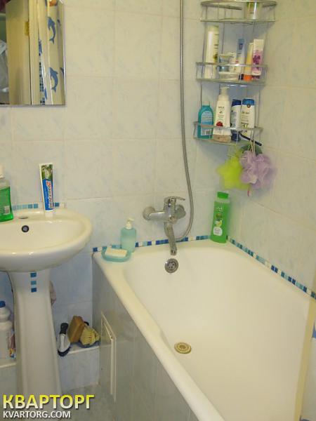 Sell 3-room apartment. Киев,  Приречная — photo 8