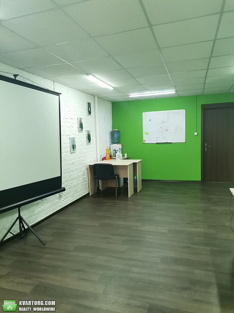 Rent out office. Киев, Жилянская — photo 3
