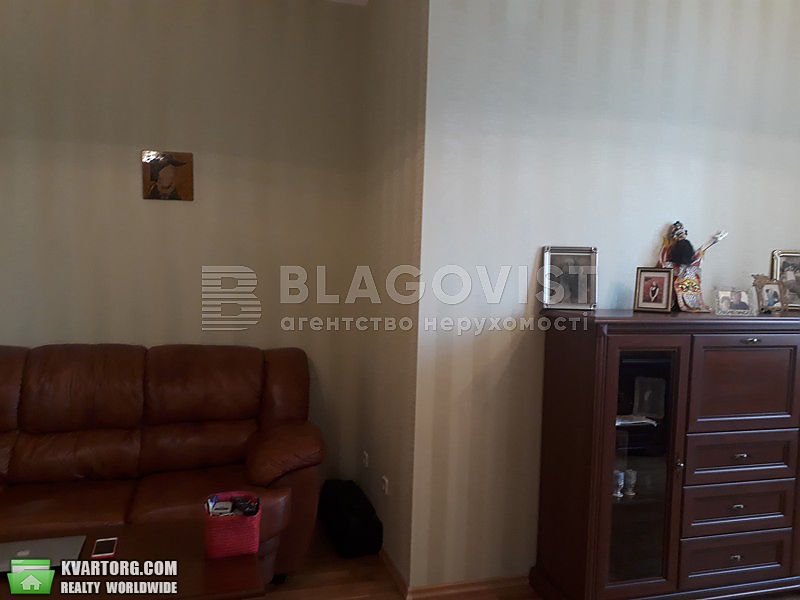 Rent out 3-room apartment. Киев,  Щорса — photo 6