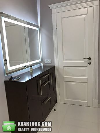 Rent out 2-room apartment. Киев,  Дегтяревская — photo 3