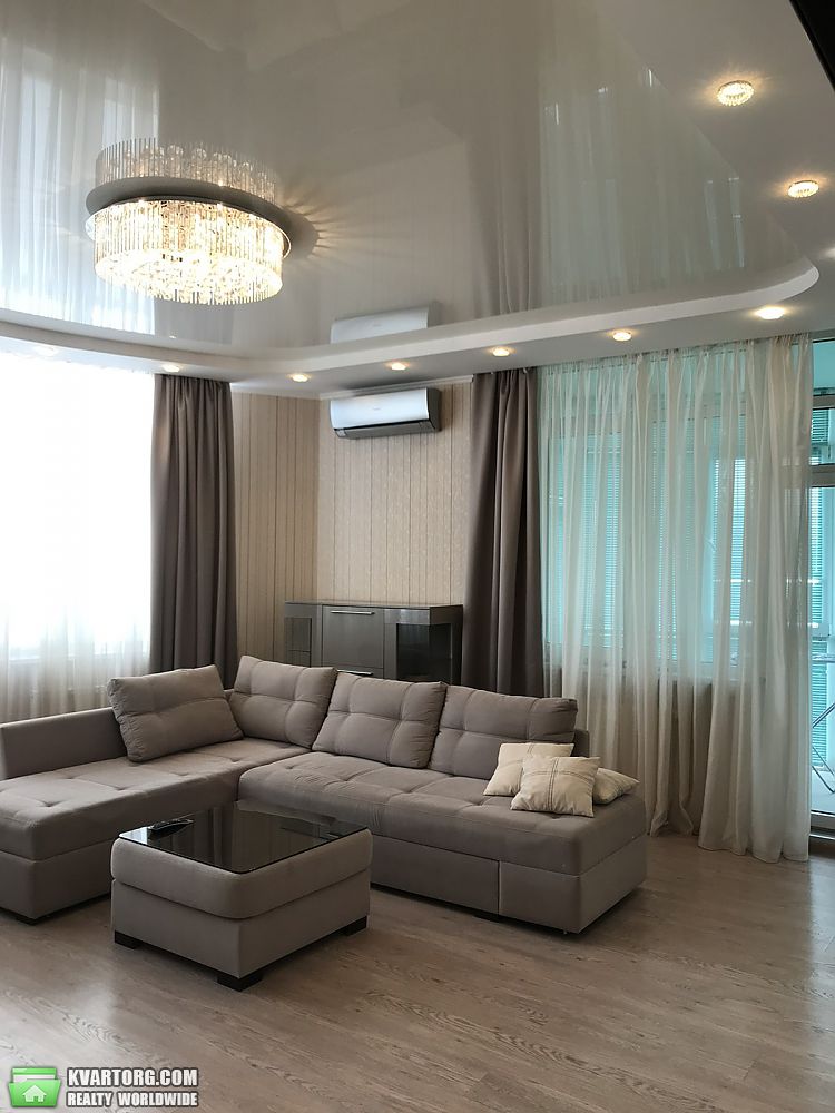 Rent out 2-room apartment. Киев, Механизаторов Шаповала — photo 1