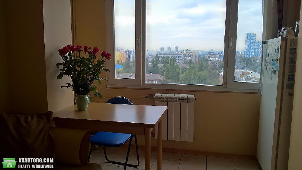 Sell 2-room apartment. Киев,  Харьковское шоссе — photo 1