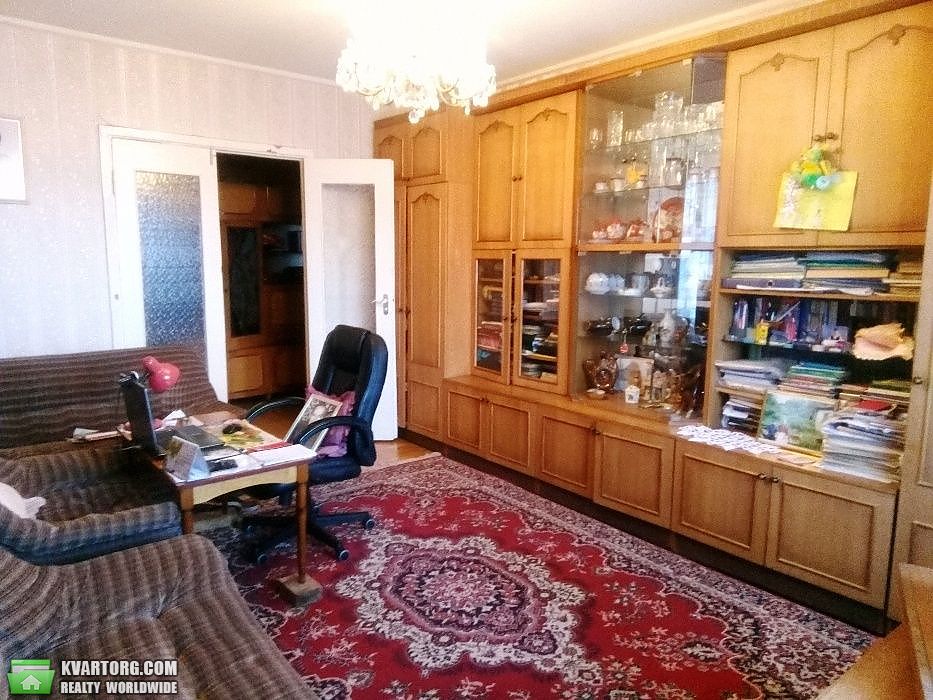 Sell 2-room apartment. Киев,  Салютная — photo 3