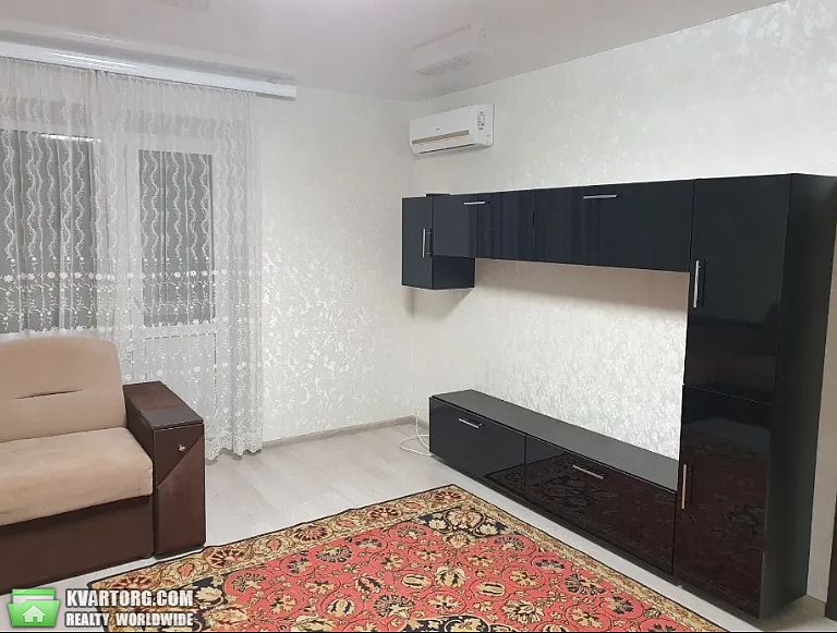 Rent out 2-room apartment. Киев, прспект Гагарина — photo 4