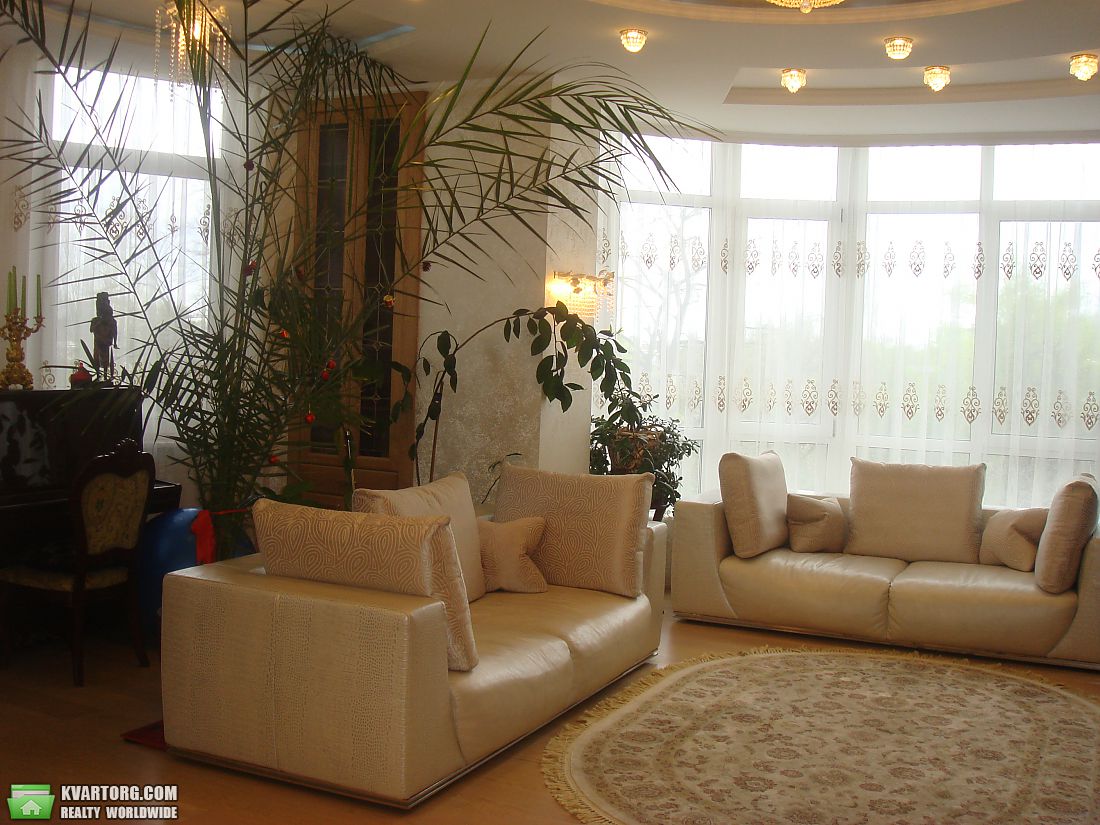 Sell 2-room apartment. Одесса, Французский б-р — photo 1
