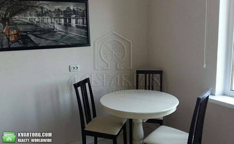 Rent out 3-room apartment. Киев,  Здолбуновская — photo 4