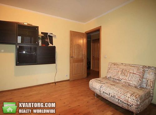 Rent out 2-room apartment. Киев, Речная — photo 1