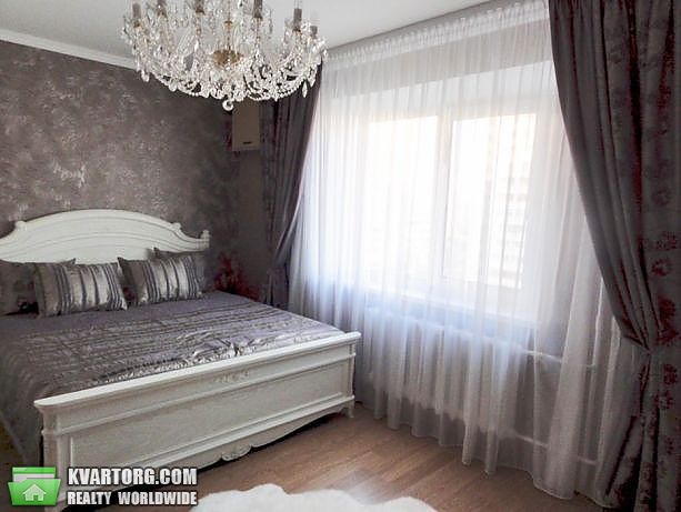 Rent out 2-room apartment. Киев, Коновальца — photo 1