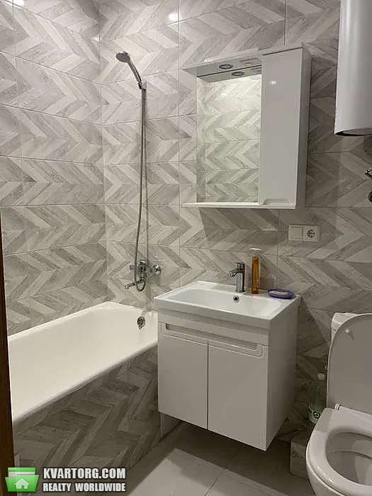 Rent out 1-room apartment. Киев, Жолудева — photo 8