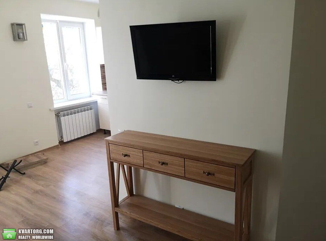 Rent out 1-room apartment. Киев, Джона Маккейна — photo 3