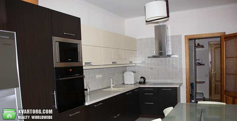 Sell 4-room apartment. Киев, Клиническая — photo 1