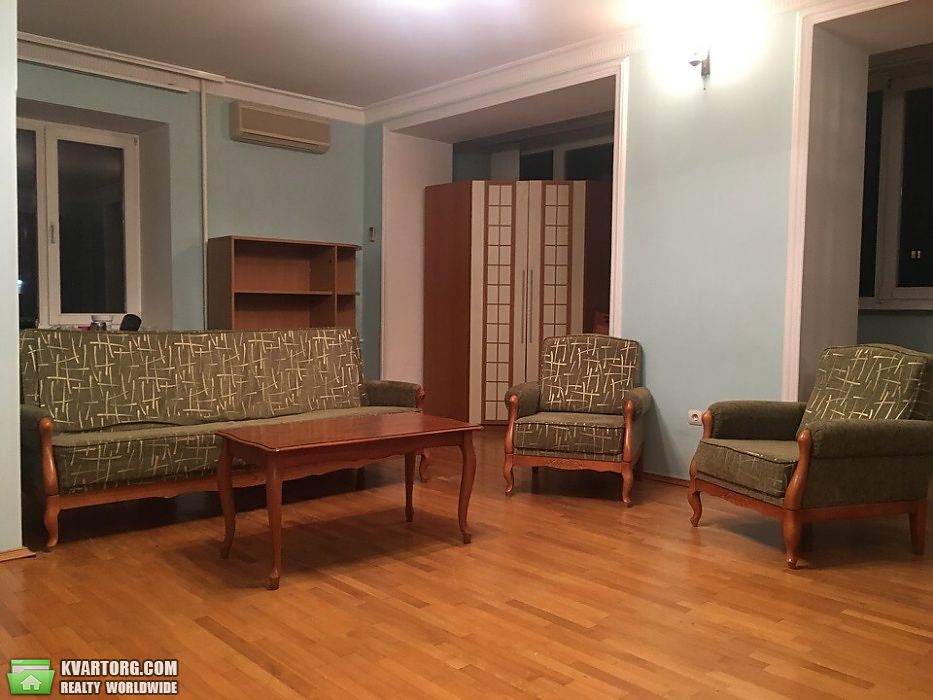 Rent out 2-room apartment. Киев,  Героев Сталинграда — photo 2