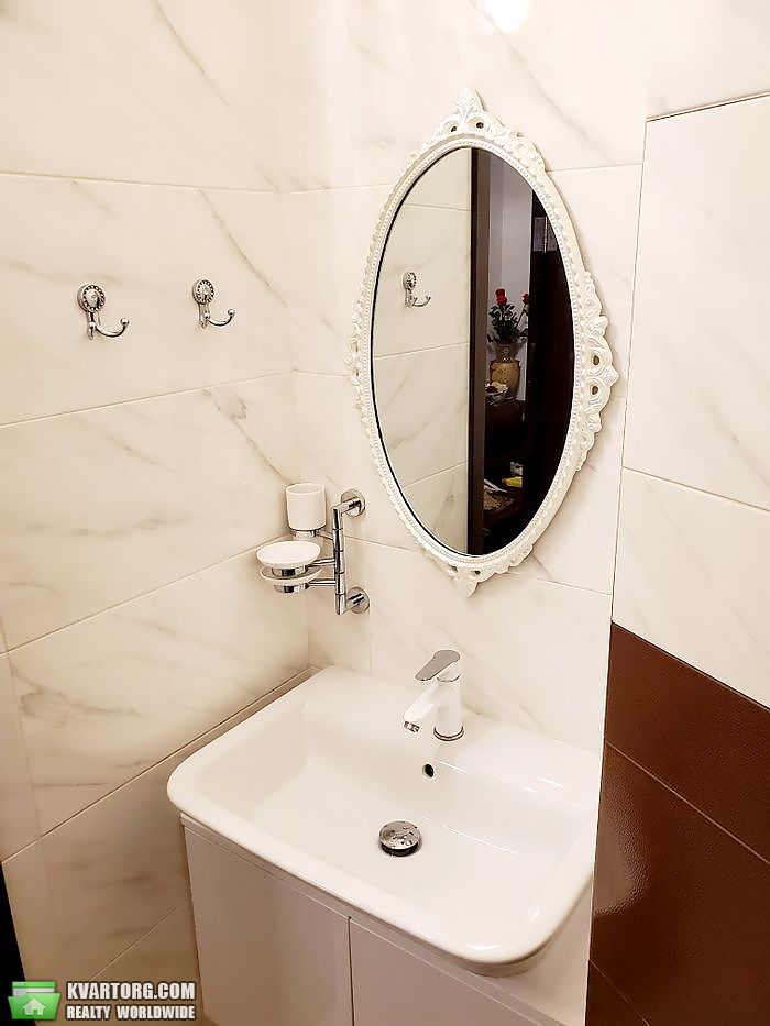 Sell 2-room apartment. Киев,  Ломоносова — photo 8