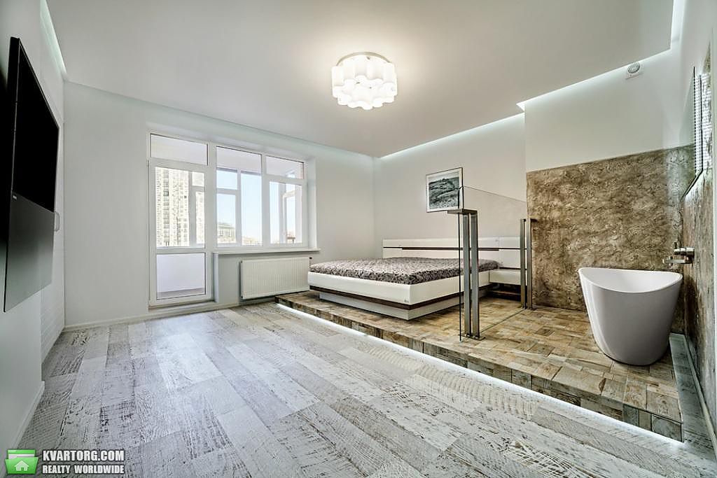 Rent out 3-room apartment. Киев,  Леси Украинки бул — photo 3