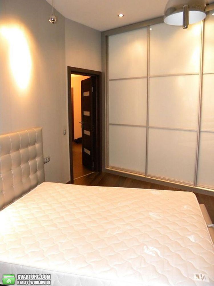 Rent out 3-room apartment. Киев,  Старонаводницкая — photo 5
