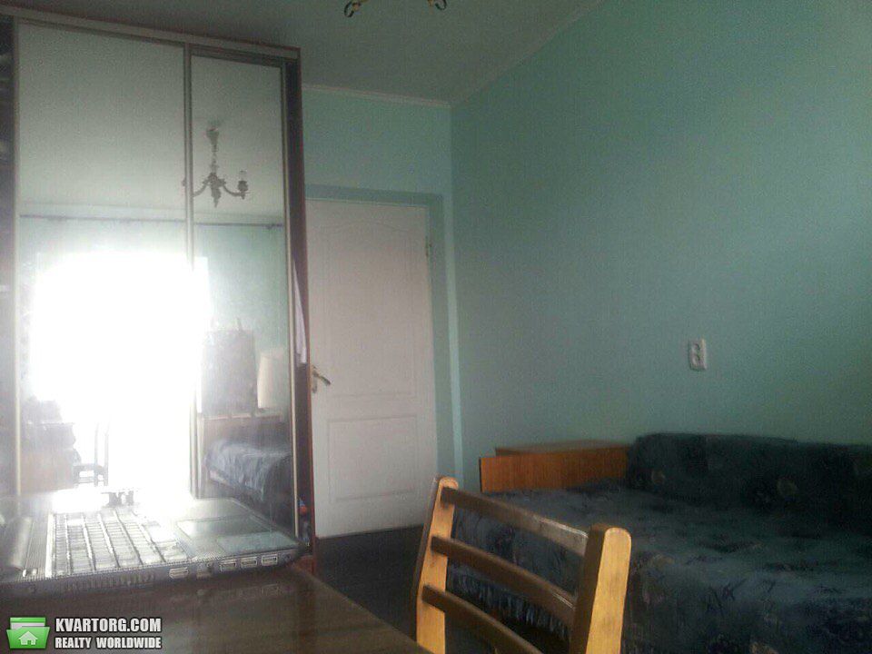 Rent out 3-room apartment. Киев,  Потехина — photo 3