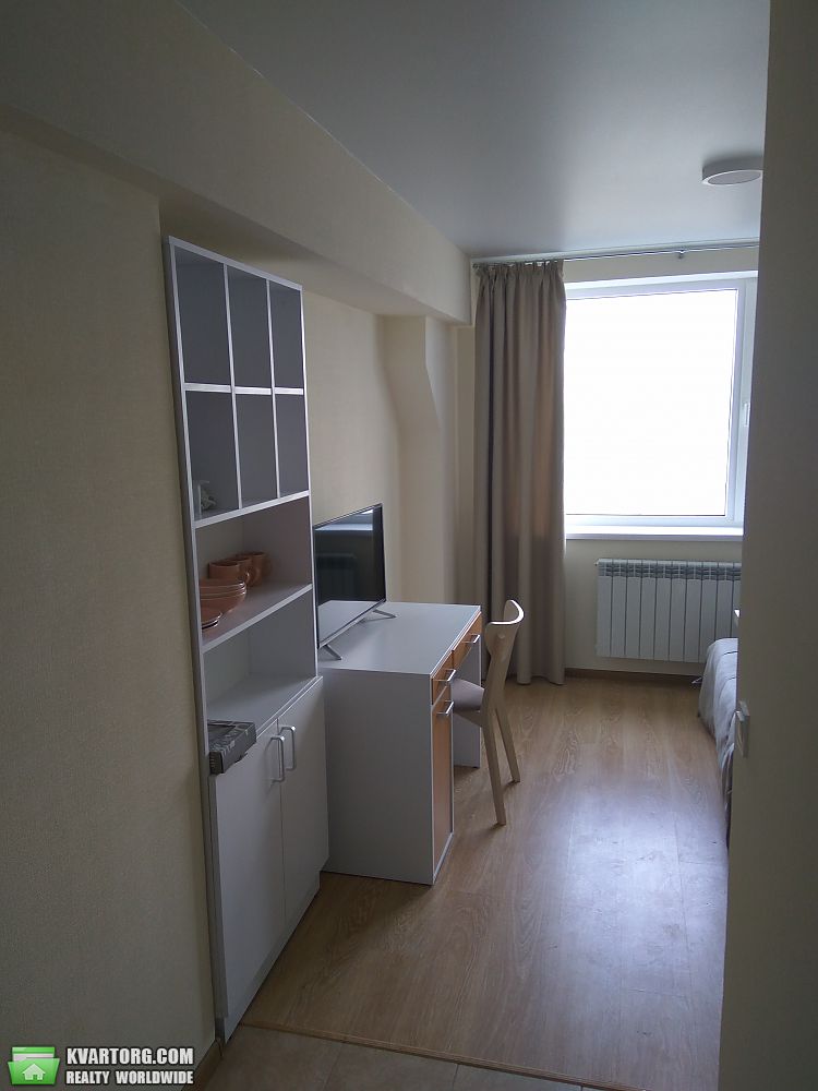 Sell 1-room apartment. Киев,  Машиностроительная — photo 1