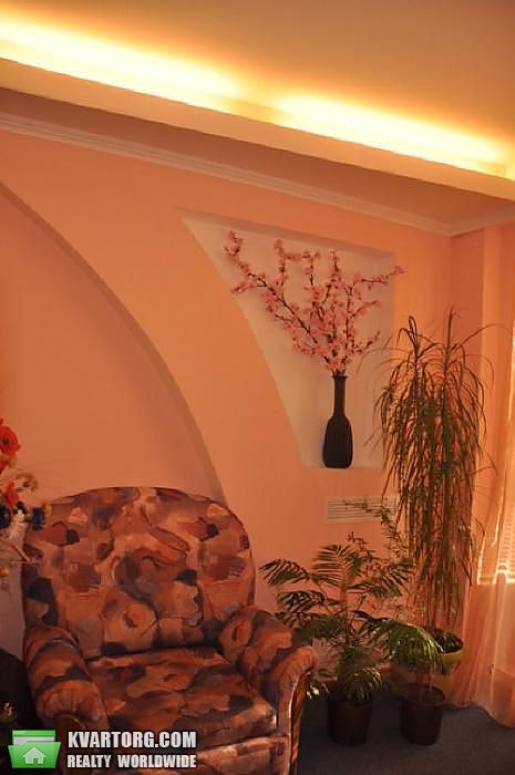 Rent out 3-room apartment. Киев, Лятошинского — photo 4
