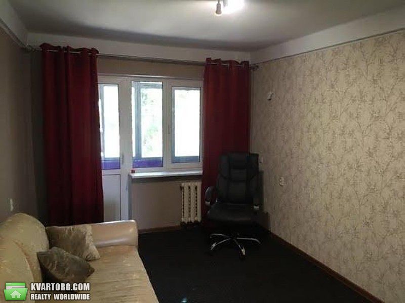 Sell 2-room apartment. Киев,  Зодчих — photo 5