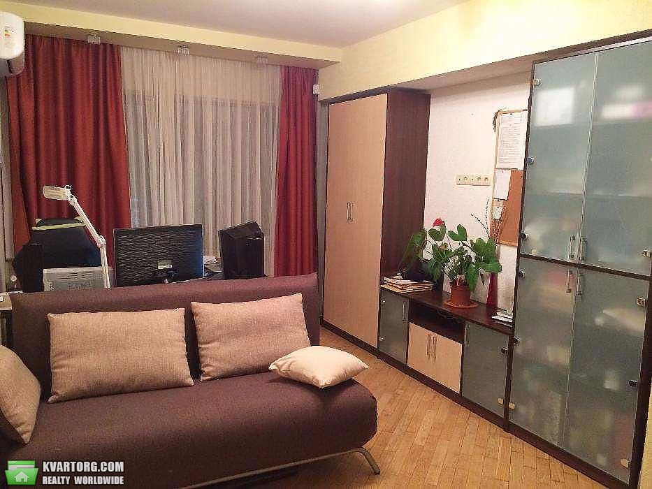 Sell 2-room apartment. Киев,  Урловская — photo 3