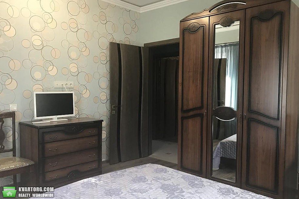 Rent out house. Киев, Садовая — photo 6