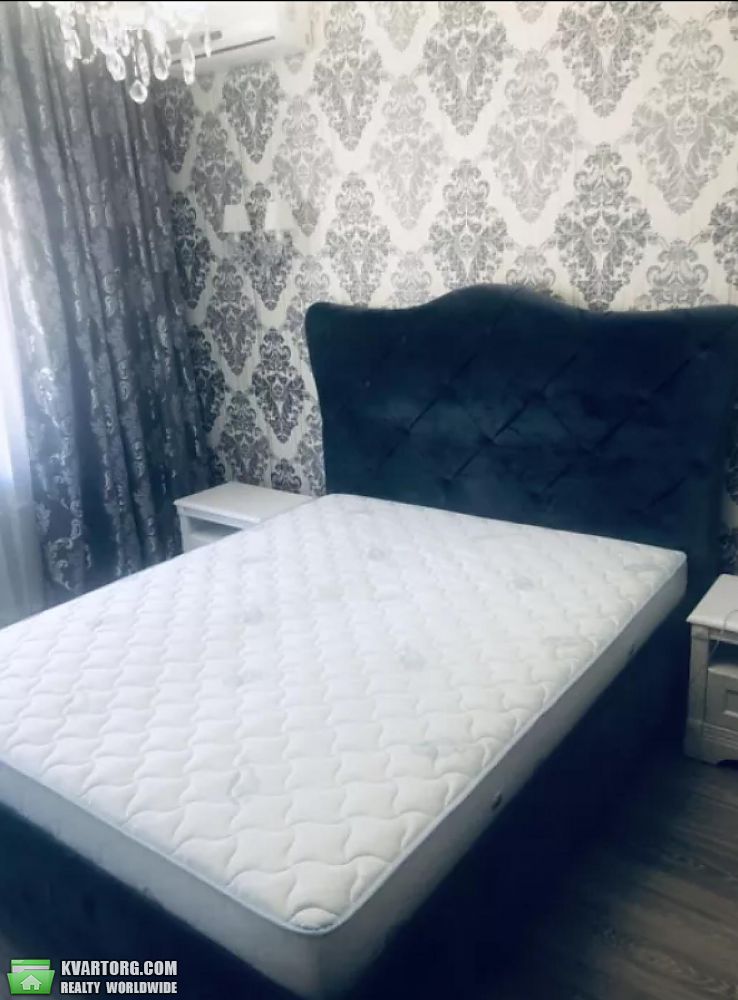 Rent out 2-room apartment. Киев,  Прорезная — photo 4