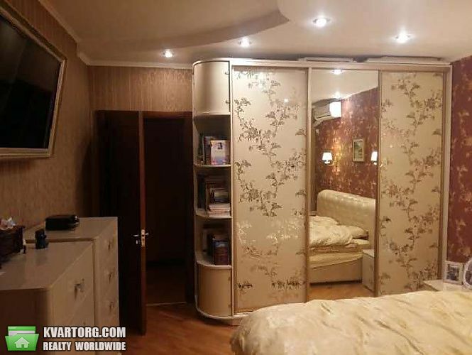 Sell 3-room apartment. Киев,  Автозаводская — photo 3