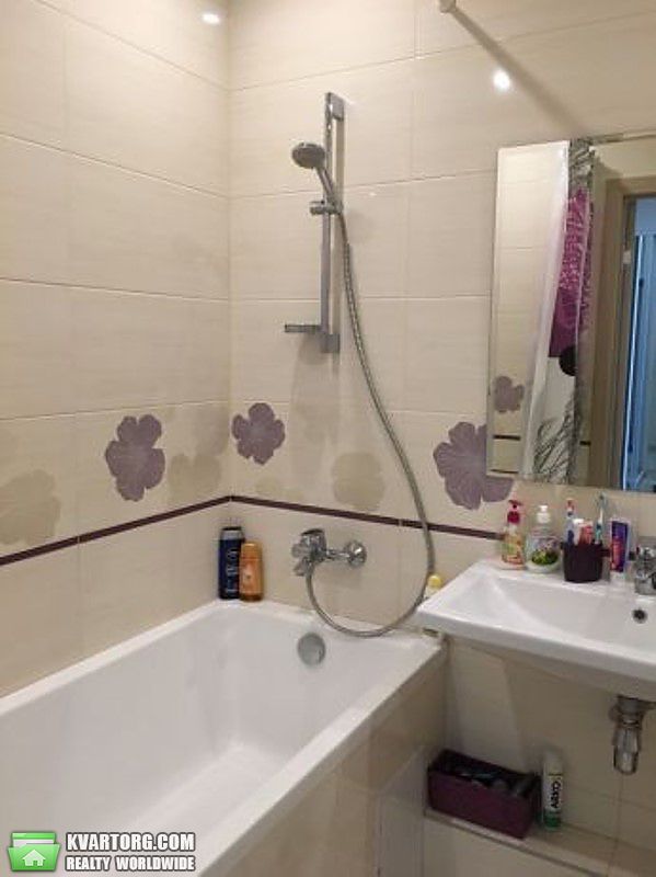 Sell 3-room apartment. Киев,  Милославская — photo 8