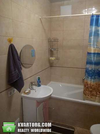 Rent out 2-room apartment. Киев,  Заречная — photo 8